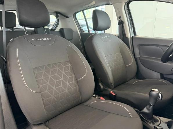 Renault Sandero II Рестайлинг с пробегом 2019 года, цена 1 270 000 рублей, 71582 км, хэтчбек, Автокод Объявления