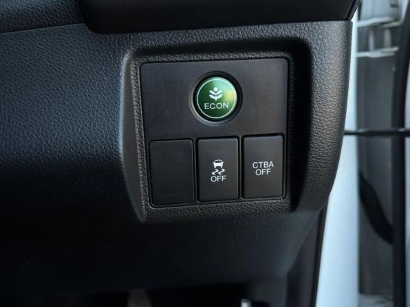 Honda Vezel I с пробегом 2014 года, цена 1 596 000 рублей, 108592 км, внедорожник, Автокод Объявления