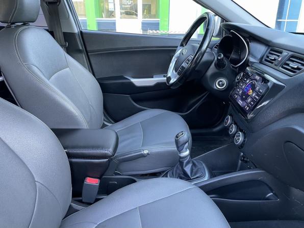 Kia Rio III Рестайлинг с пробегом 2015 года, цена 949 000 рублей, 147108 км, хэтчбек, Автокод Объявления