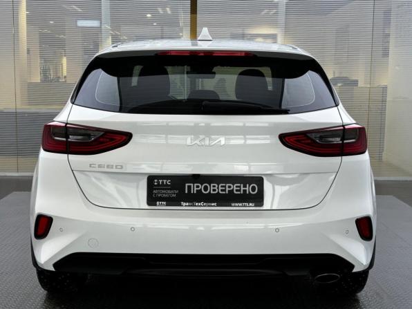 Kia Ceed III Рестайлинг с пробегом 2022 года, цена 2 039 000 рублей, 72051 км, хэтчбек, Автокод Объявления
