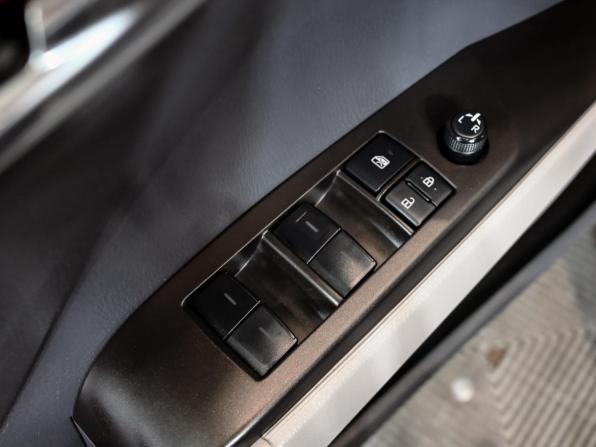 Toyota Camry VIII (XV70) Рестайлинг с пробегом 2022 года, цена 2 970 000 рублей, 39601 км, седан, Автокод Объявления