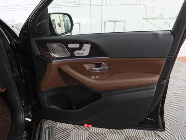 Новый Mercedes-Benz GLE II (V167) Рестайлинг 2025 года, цена 9 990 000 рублей, внедорожник, Автокод Объявления