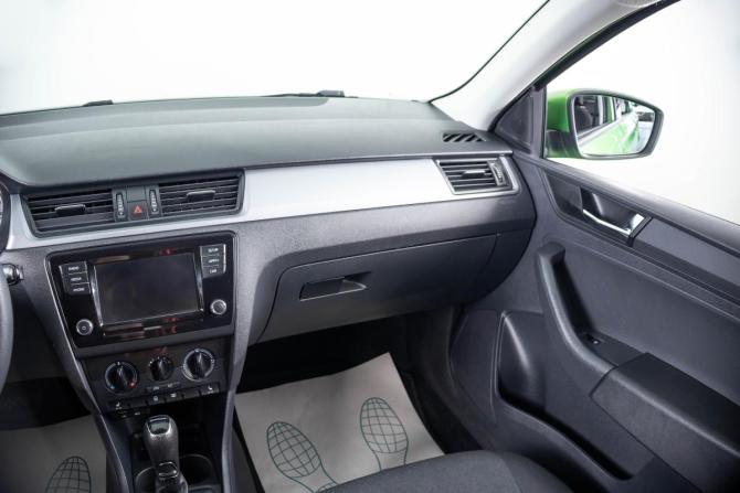 Skoda Rapid I Рестайлинг с пробегом 2018 года, цена 1 259 000 рублей, 120000 км, седан, Автокод Объявления