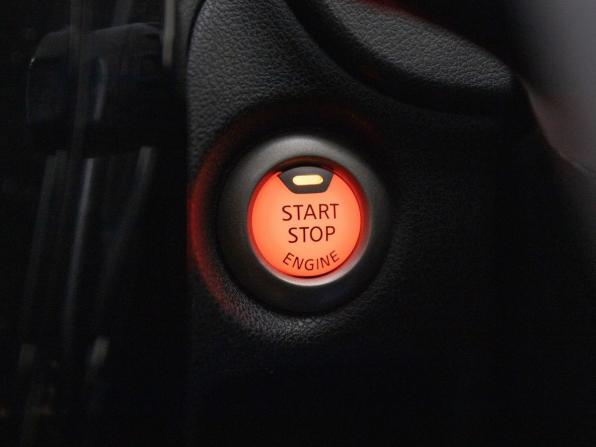 Nissan Note II Рестайлинг с пробегом 2017 года, цена 955 000 рублей, 124698 км, хэтчбек, Автокод Объявления