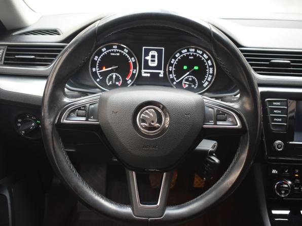 Skoda Superb III с пробегом 2018 года, цена 1 820 000 рублей, 138341 км, лифтбек, Автокод Объявления