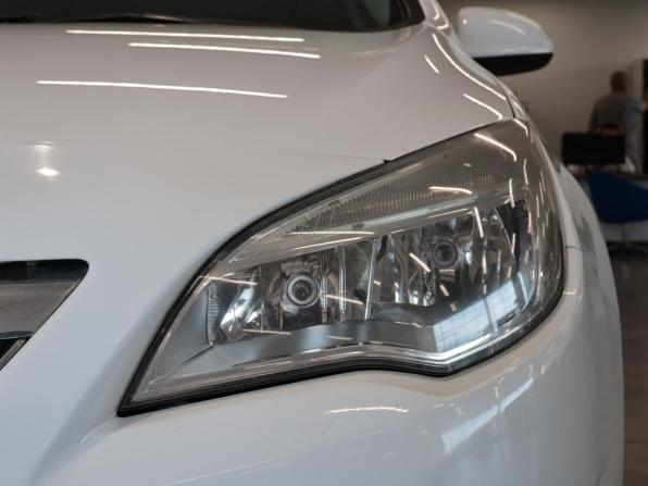 Opel Astra J с пробегом 2011 года, цена 660 000 рублей, 158073 км, универсал, Автокод Объявления