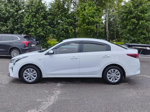 Kia Rio IV Рестайлинг с пробегом 2021 года, цена 1 520 000 рублей, 85344 км, седан, Автокод Объявления