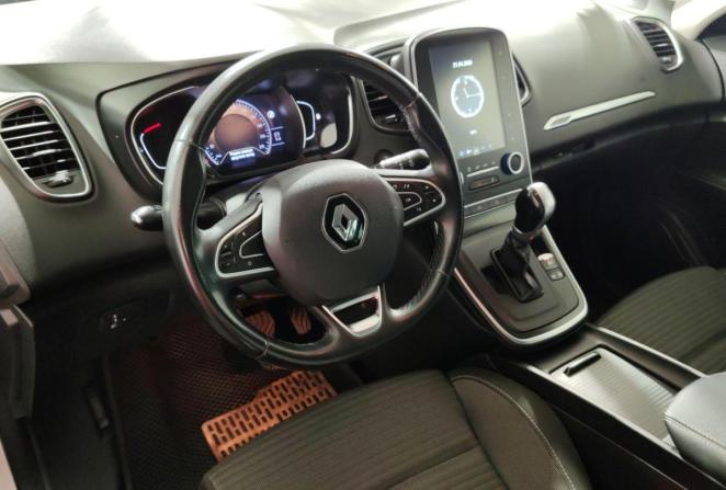 Renault Scenic IV с пробегом 2019 года, цена 1 550 000 рублей, 222698 км, компактвэн, Автокод Объявления