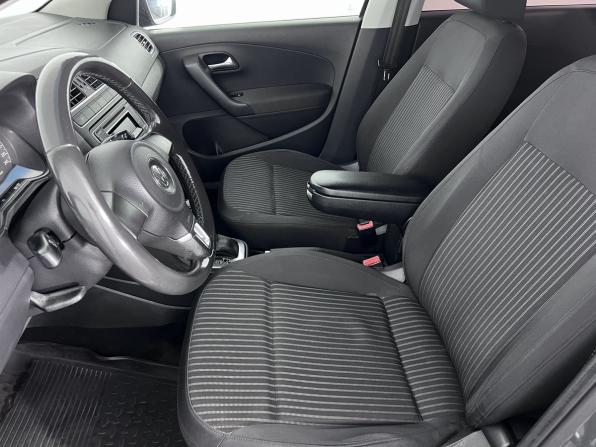 Volkswagen Polo V с пробегом 2011 года, цена 740 000 рублей, 200000 км, седан, Автокод Объявления