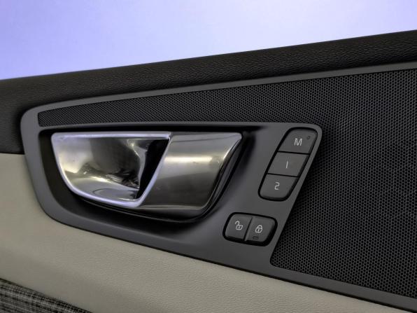 Volvo XC60 II с пробегом 2020 года, цена 3 700 000 рублей, 93905 км, внедорожник, Автокод Объявления
