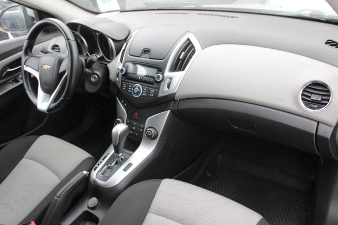 Chevrolet Cruze I Рестайлинг с пробегом 2014 года, цена 595 000 рублей, 247633 км, седан, Автокод Объявления