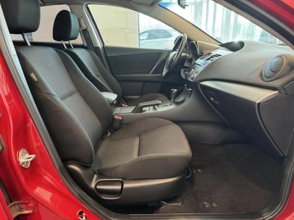 Mazda 3 II (BL) Рестайлинг с пробегом 2012 года, цена 879 000 рублей, 203857 км, седан, Автокод Объявления
