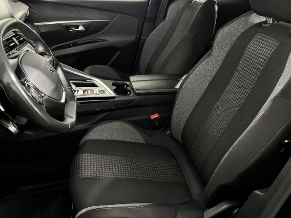 Peugeot 3008 II с пробегом 2020 года, цена 1 750 000 рублей, 203597 км, внедорожник, Автокод Объявления