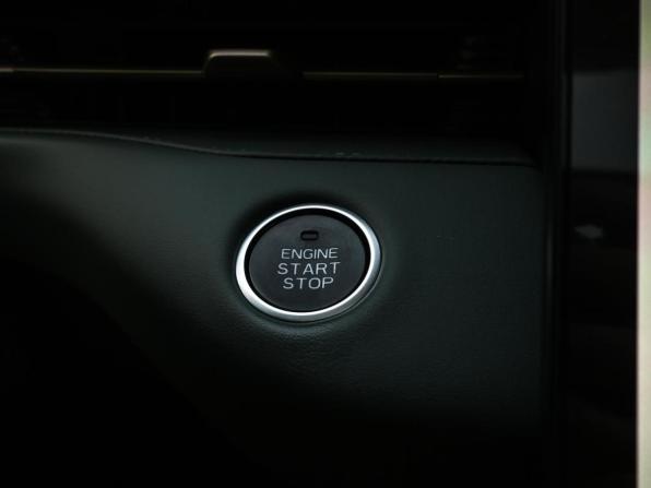 Changan Lamore с пробегом 2024 года, цена 2 049 000 рублей, 24172 км, седан, Автокод Объявления