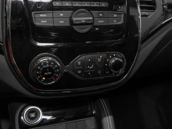 Renault Kaptur I Рестайлинг с пробегом 2021 года, цена 1 690 000 рублей, 55737 км, внедорожник, Автокод Объявления