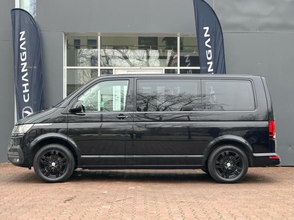 Volkswagen Multivan T6 Рестайлинг с пробегом 2021 года, цена 4 699 000 рублей, 158816 км, минивэн, Автокод Объявления