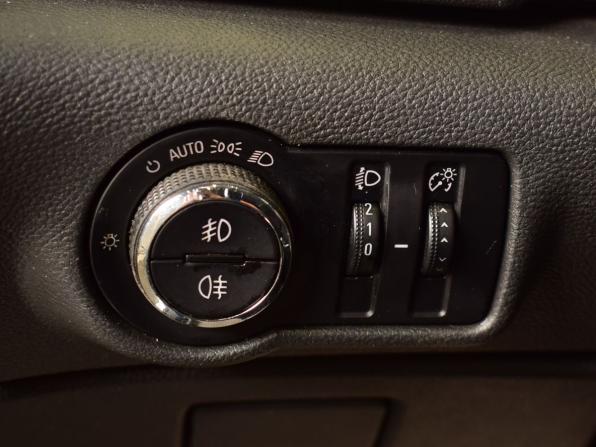 Opel Astra J Рестайлинг с пробегом 2013 года, цена 579 999 рублей, 227693 км, седан, Автокод Объявления