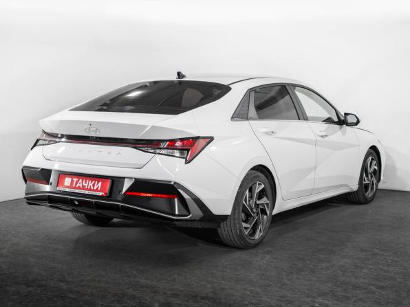 Hyundai Elantra VII (CN7) Рестайлинг с пробегом 2023 года, цена 1 950 500 рублей, 56078 км, седан, Автокод Объявления