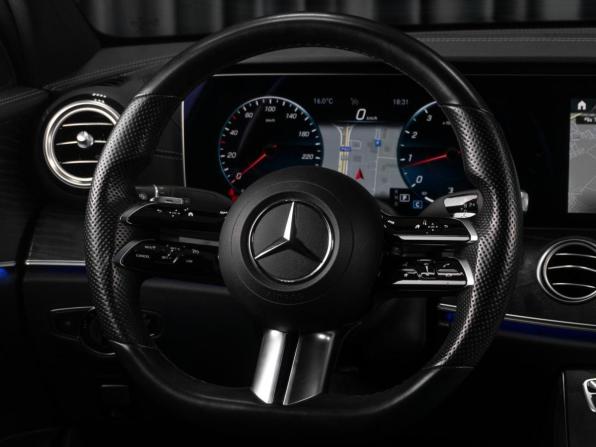 Mercedes-Benz E-Класс V (W213 S213 C238) Рестайлинг с пробегом 2021 года, цена 4 049 000 рублей, 57480 км, седан, Автокод Объявления
