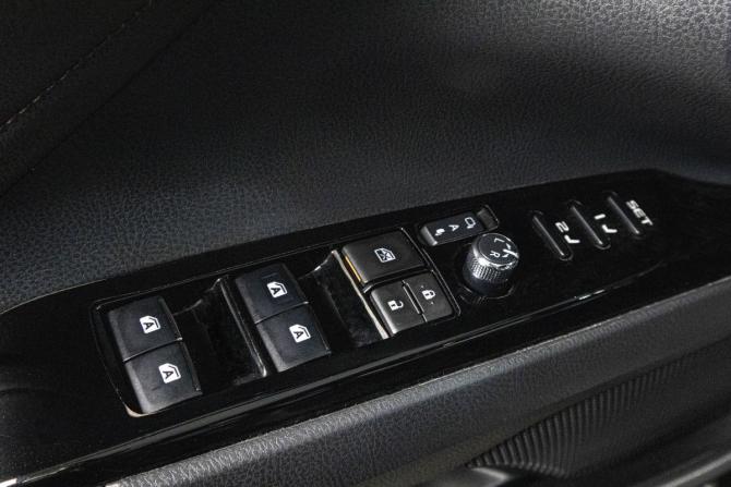 Toyota Camry VIII (XV70) с пробегом 2020 года, цена 2 889 000 рублей, 98247 км, седан, Автокод Объявления