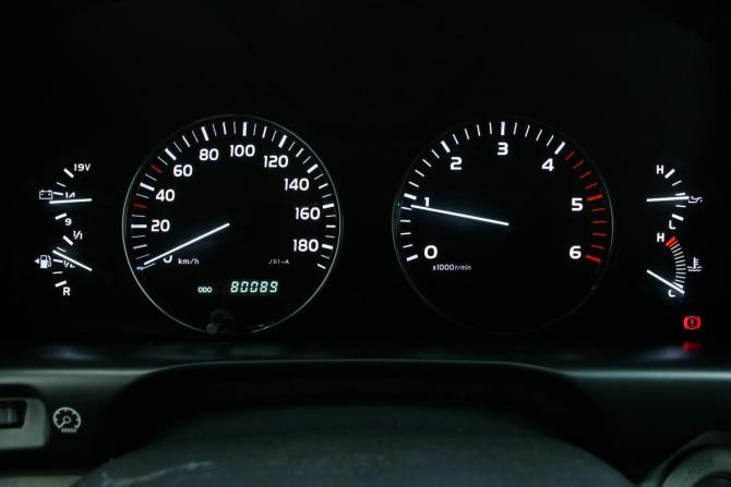 Toyota Land Cruiser 100 Series Рестайлинг 2 с пробегом 2007 года, цена 4 995 000 рублей, 80089 км, внедорожник, Автокод Объявления