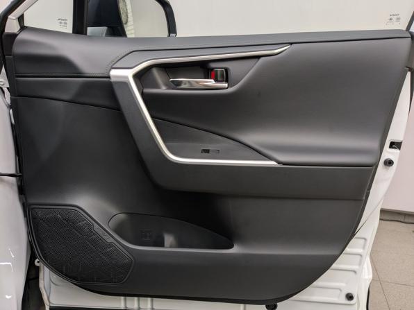 Toyota RAV4 V (XA50) с пробегом 2025 года, цена 3 925 000 рублей, 5170 км, внедорожник, Автокод Объявления