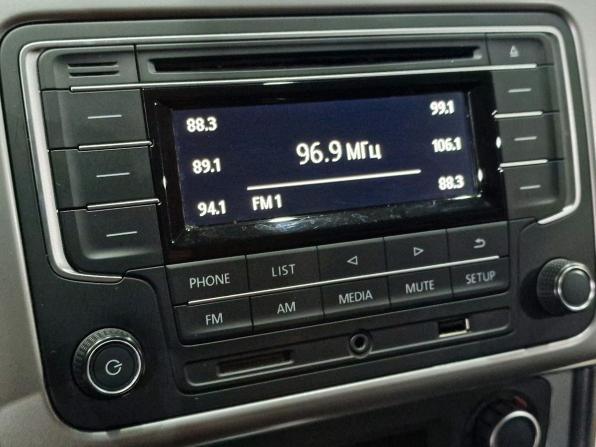 Volkswagen Polo V Рестайлинг с пробегом 2017 года, цена 1 400 000 рублей, 79254 км, седан, Автокод Объявления