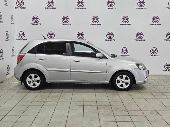 Kia Rio II Рестайлинг с пробегом 2010 года, цена 485 000 рублей, 176032 км, хэтчбек, Автокод Объявления