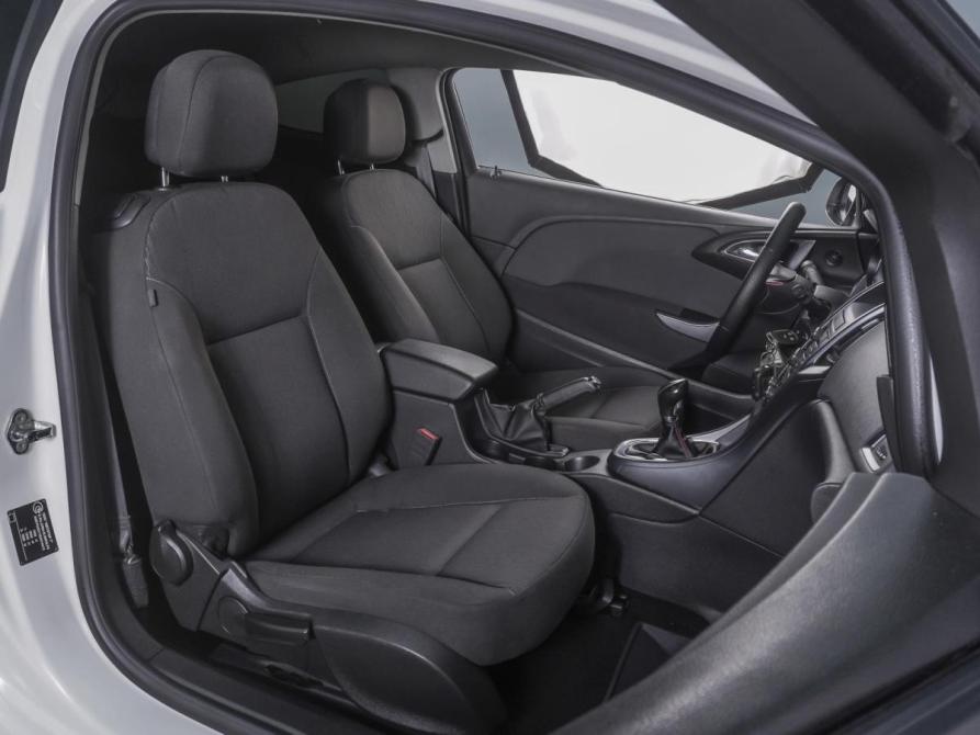 Opel Astra J Рестайлинг Ростов-на-Дону  - изображение 8