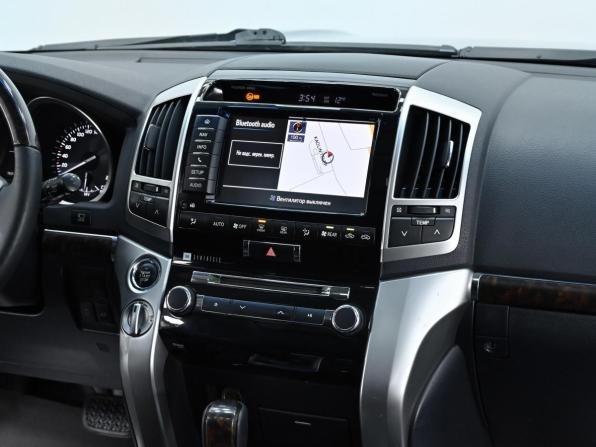 Toyota Land Cruiser 200 Series Рестайлинг 1 с пробегом 2013 года, цена 2 899 000 рублей, 188000 км, внедорожник, Автокод Объявления