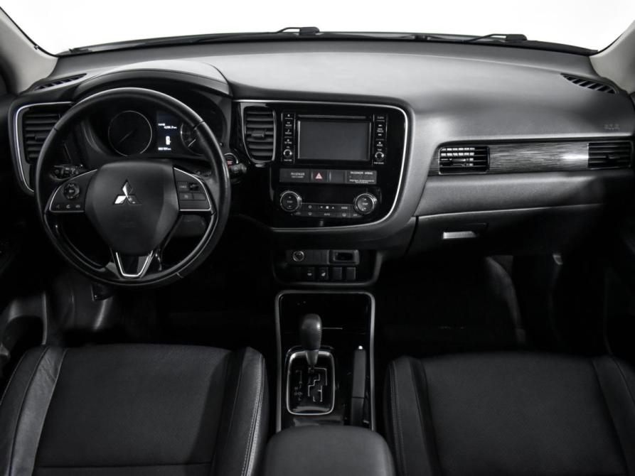 Mitsubishi Outlander III Рестайлинг 2 Санкт-Петербург  - изображение 15