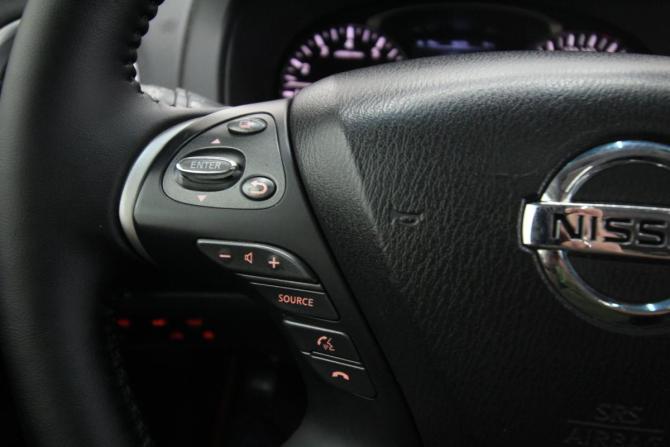 Nissan Pathfinder IV с пробегом 2015 года, цена 1 900 000 рублей, 162090 км, внедорожник, Автокод Объявления