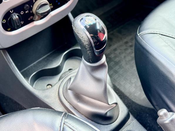 Renault Sandero I с пробегом 2011 года, цена 520 000 рублей, 262162 км, хэтчбек, Автокод Объявления