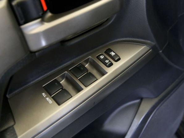 Toyota Land Cruiser 200 Series с пробегом 2011 года, цена 2 890 000 рублей, 203000 км, внедорожник, Автокод Объявления
