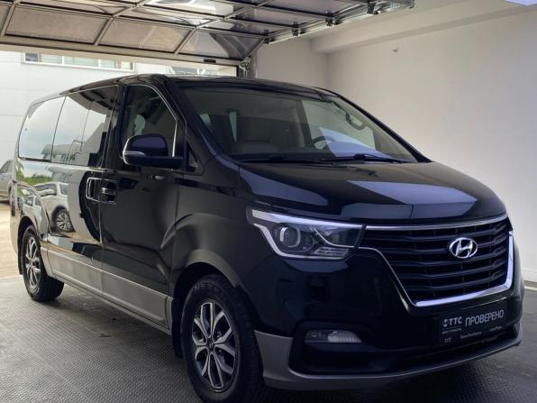 Hyundai H-1 II Рестайлинг 2 с пробегом 2019 года, цена 2 835 000 рублей, 147082 км, минивэн, Автокод Объявления