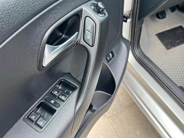 Volkswagen Polo V Рестайлинг с пробегом 2018 года, цена 1 124 800 рублей, 129460 км, седан, Автокод Объявления