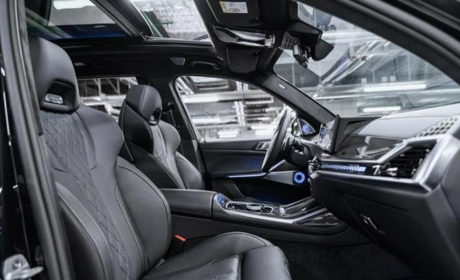 Новый BMW X7 I (G07) Рестайлинг 2025 года, цена 18 900 000 рублей, внедорожник, Автокод Объявления