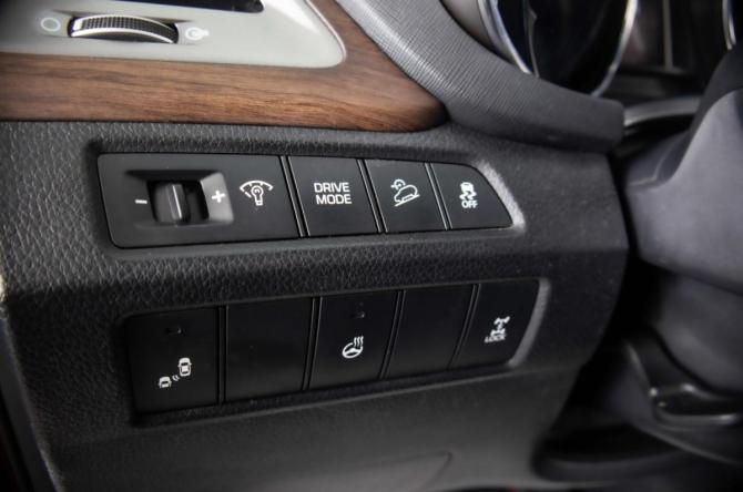 Hyundai Santa Fe III Рестайлинг с пробегом 2015 года, цена 2 249 000 рублей, 170017 км, внедорожник, Автокод Объявления
