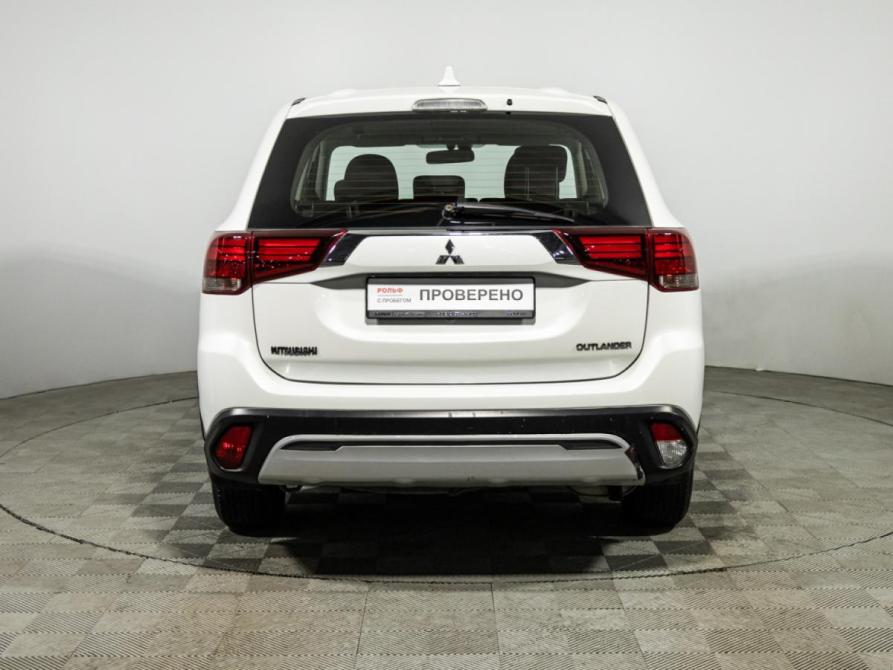 Mitsubishi Outlander III Рестайлинг 3 Санкт-Петербург  - изображение 6