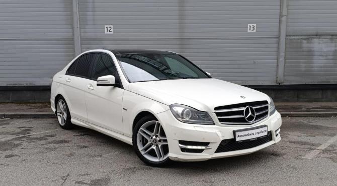 Mercedes-Benz C-Класс III (W204) Рестайлинг с пробегом 2012 года, цена 1 089 000 рублей, 235615 км, седан, Автокод Объявления