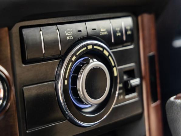 Toyota Land Cruiser Prado 150 Series Рестайлинг 1 с пробегом 2014 года, цена 3 248 000 рублей, 96536 км, внедорожник, Автокод Объявления