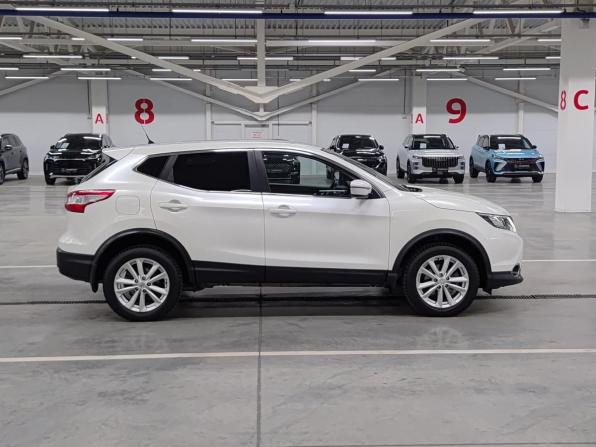 Nissan Qashqai II с пробегом 2016 года, цена 1 609 000 рублей, 131001 км, внедорожник, Автокод Объявления