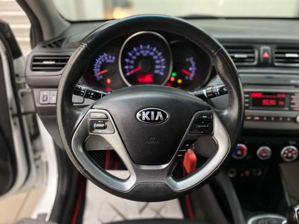 Kia Rio III Рестайлинг с пробегом 2015 года, цена 839 000 рублей, 225949 км, седан, Автокод Объявления