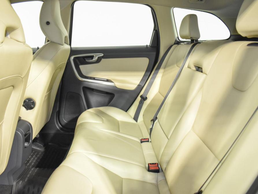 Volvo XC60 I Рестайлинг Санкт-Петербург  - изображение 13