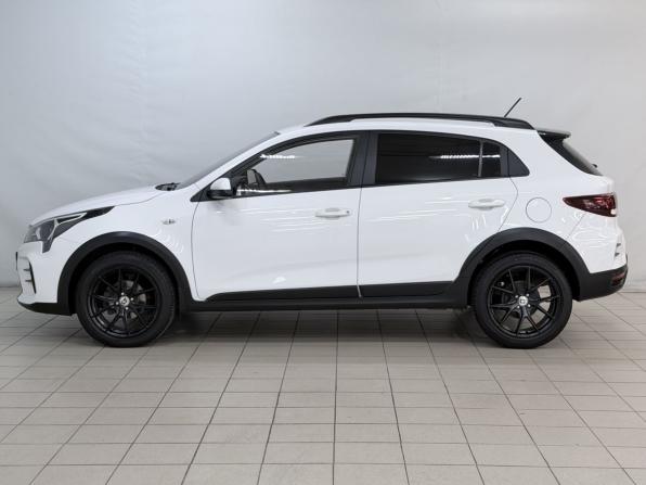 Kia Rio IV Рестайлинг с пробегом 2021 года, цена 1 699 000 рублей, 109273 км, хэтчбек, Автокод Объявления