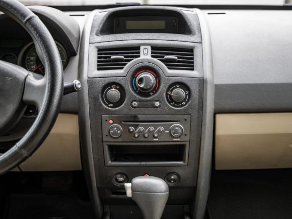 Renault Megane II Рестайлинг с пробегом 2007 года, цена 365 000 рублей, 223000 км, седан, Автокод Объявления
