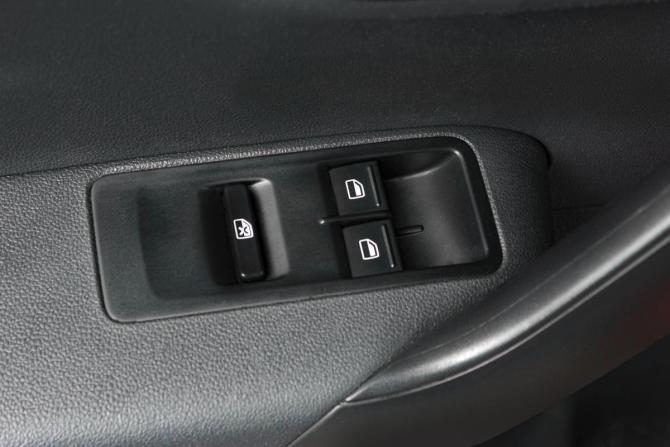 Volkswagen Polo V с пробегом 2012 года, цена 799 000 рублей, 235000 км, седан, Автокод Объявления