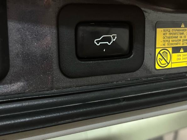 Toyota Land Cruiser 200 Series Рестайлинг 1 с пробегом 2014 года, цена 3 240 000 рублей, 244304 км, внедорожник, Автокод Объявления