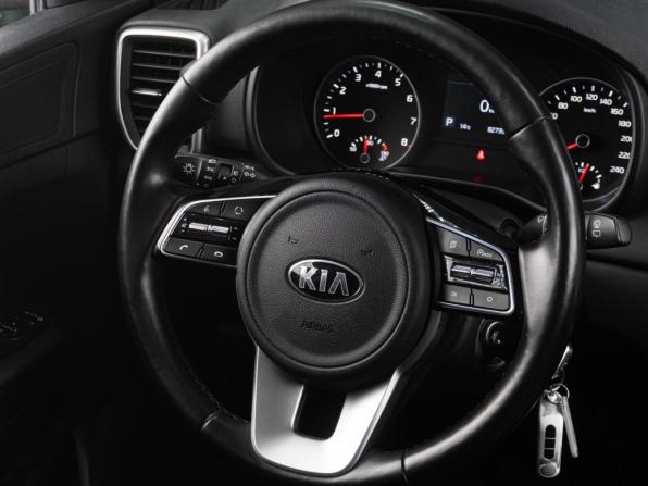 Kia Sportage IV Рестайлинг с пробегом 2021 года, цена 2 465 000 рублей, 82733 км, внедорожник, Автокод Объявления