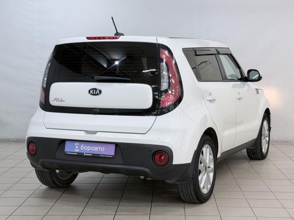 Kia Soul II Рестайлинг с пробегом 2018 года, цена 1 550 000 рублей, 106000 км, хэтчбек, Автокод Объявления